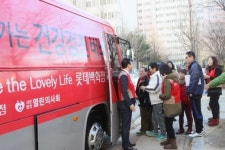 롯데백광주점, 의료소외계층 ‘찾아가는 건강검진 버스’ 운영