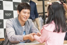 봄 햇볕처럼 미소가 따뜻한 주원