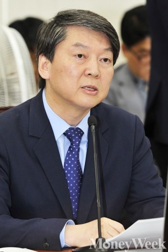 [MW사진] 박근혜정부 비판 안철수 