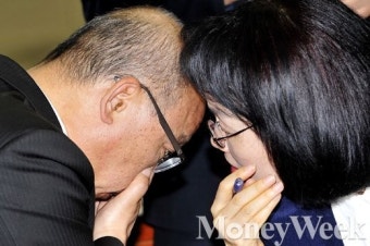 [MW사진] 메르스 현안보고, '조심조심 얘기하는 보건복지부 장-차관'