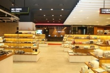 교보문고, 바로드림센터·교보핫트랙스 수유점 리뉴얼 오픈