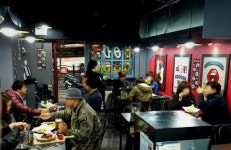 지속적인 신메뉴 개발 안된 외식 프랜차이즈 주의해야