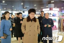 북한 김정은, 리설주·김여정·최룡해 데리고 상점 찾은 까닭