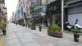 꽃단장한 충장로 한복의거리