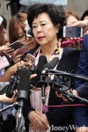 [MW사진] 면세점 입점비리 의혹 신영자, "검찰조사에서 다 말하겠다"