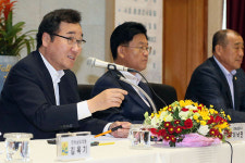 앙포레나주지사 | 이낙연 전남도지사 "나주, 스마트에너지시티 구체화 될 것"