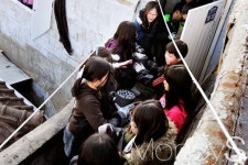 [머니S포토] 하나-둘, 이웃 온정과 협동 배우는 아이들