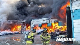 파주 화재, 완구 보관창고 불로 5억원 재산피해… 고가제품 타면서 피해 커져