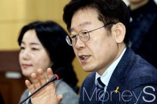 안희정 대연정, 이재명 상대는 양의 탈을 쓴 늑대