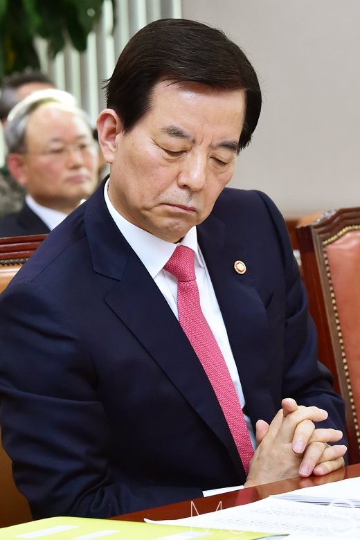 AI 교과서 교육자료로 규정된 법안 통과, 국회 법사위 갈등 속 유감 표명