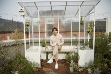 공유, 커피만 잘 타는 줄 알았는데 선인장도 잘 가꾸네~