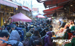 경동시장 화재, 채소상가 등 점포 3개 피해… 국민안전처, 차량 우회 당부