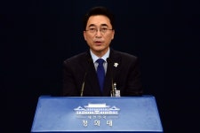 청와대 “추경안 통과 효과 골고루 미치도록 꼼꼼히 챙길 것”