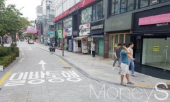 [J노믹스, 임대료를 잡아라] 압구정로데오·경리단길 가보니