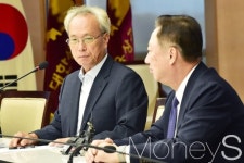 [머니S포토] 문성현 노사관계 가닥 잘 잡는 것이 중요