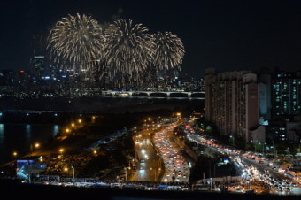 [불꽃축제] 혼잡시 5호선 여의나루역 무정차 통과