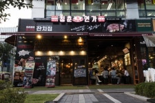 식사와 술자리를 한번에 달라진 주점문화에 삼겹살 창업이 뜬다!