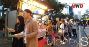 깊어진 가을 분위기에 즐길 거리 풍성한 가을 축제 한창