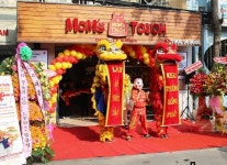 맘스터치, 베트남 호치민 2호점 오픈