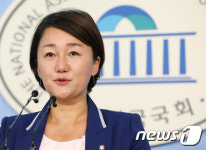 미투 선언 이재정 의원 13년 전 검사장 출신 로펌 대표가 성추행…이제는 말할 수 있다