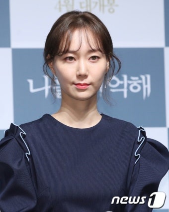 이유영, 연인 김주혁 사망후 첫 공식석상 