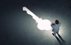 김경우 대표 키 잡은 우리PE호, 부진 딛고 살아날까