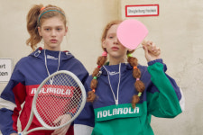 로라로라, 2019 피트니스 컬렉션 공개… 오늘 맑음인가요?