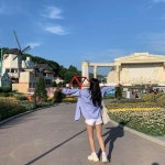 설현, 놀이동산 청량한 나들이룩 우월 각선미