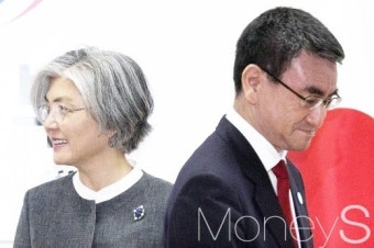 한일 외교장관, 오는 21일 베이징서 회담 (속보)
