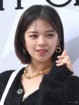 [머니S포토] 트와이스 정연 싱쿵하트 발사