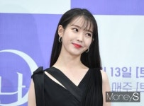 아이유 컴백 연기 