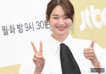 [머니S포토] 신민아 엄지척 미모 브이~