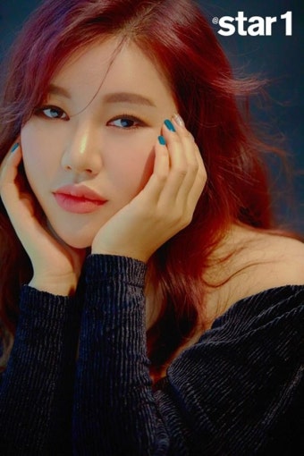 [화보] 송가인, 첫 화보 속 섹시한 눈빛