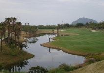 라운딩 즐기고 피로도 풀고… XGOLF 겨울에는 온천 가까운 골프장