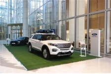 롯데월드타워에서 머스탱 타자… 포드, 체험공간 마련