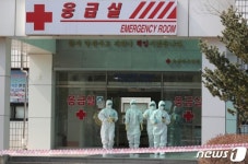 봉화 푸른요양원서 코로나19 확진자 이틀새 급증… 제2 대남병원 되나