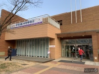 [사전투표] 한표 행사했습니다… 깐깐했지만 불평 없어요