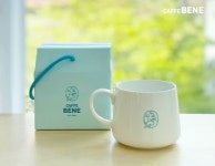 카페베네,동그란 머그잔에 베네캣이 쏘옥