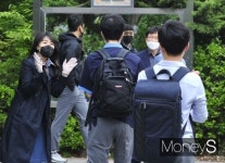 초1 처음 학교 가는 날… 전국 453개 학교·유치원 못간다