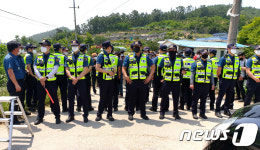 경찰, 큰샘 대북 ‘쌀 페트병’ 보내기에 비상경계령과 처벌 예고