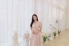 체형 보완하고 여성스러움 강조… 여성의류 브랜드 ‘그레이스유’