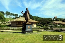 민초의 한(恨)과 정의 살아있는 신안 하의3도… 고 김대중 대통령의 고향