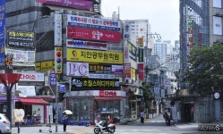[머니S포토] 수능 D-100 한산한 노량진 학원가