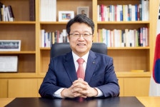 [CEO포커스] 경영능력 ‘검증대’ 선 한성희 사장