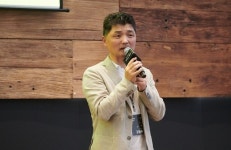 카카오 김범수 자녀들, 아버지 회사서 근무 중… 승계작업 무관