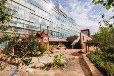 한국 거주 외국인 전문인력의 우선 순위는 자녀교육