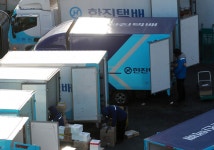 한진택배 노조 280명 무기한 총파업… 조합원 부당해고 주장