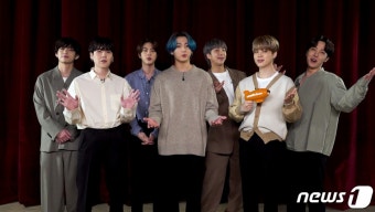 BTS 소속사, 1조원에 아리아나 그란데 미국 매니지먼트사 인수