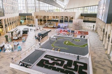 호텔에서 캠핑을?… 취향 따라 즐기는 펀캉스 봇물