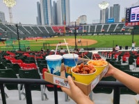 부산 사직구장에서 만나는 33떡볶이, 관중입장 50%까지 늘어나